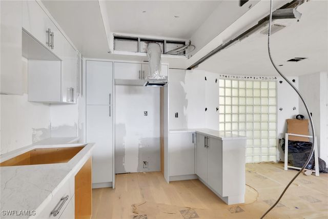 4751 Gulf Shore BLVD N 702, Naples, FL 34103