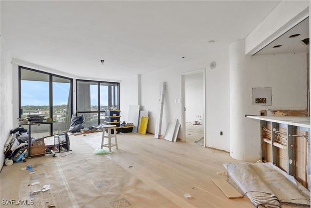 4751 Gulf Shore BLVD N 702, Naples, FL 34103