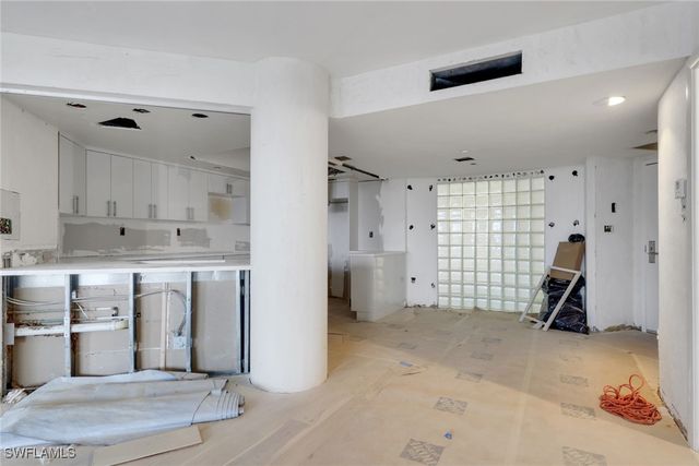 4751 Gulf Shore BLVD N 702, Naples, FL 34103