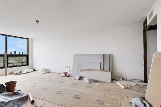 4751 Gulf Shore BLVD N 702, Naples, FL 34103