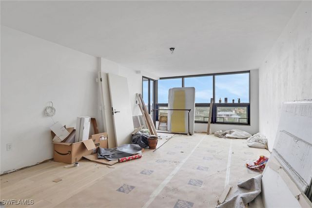 4751 Gulf Shore BLVD N 702, Naples, FL 34103