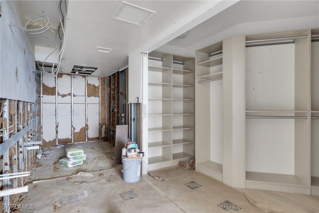 4751 Gulf Shore BLVD N 702, Naples, FL 34103