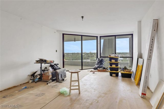 4751 Gulf Shore BLVD N 702, Naples, FL 34103