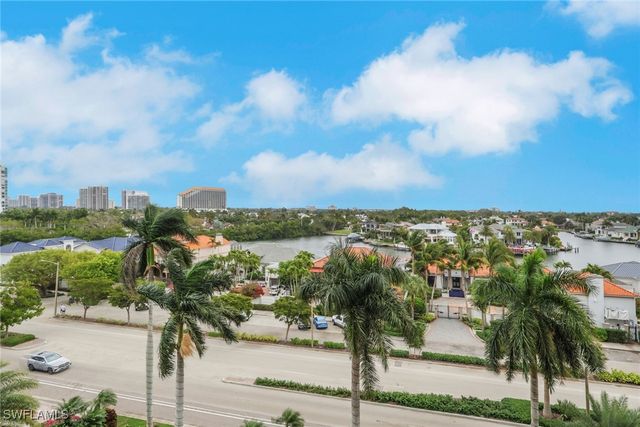 4751 Gulf Shore BLVD N 702, Naples, FL 34103