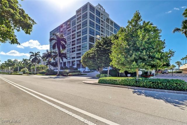 4751 Gulf Shore BLVD N 702, Naples, FL 34103