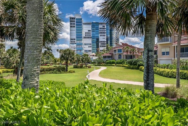 4751 Gulf Shore BLVD N 702, Naples, FL 34103