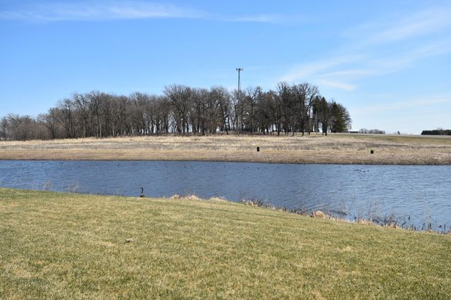1955 White Oak Lane NE, Owatonna, MN 55060