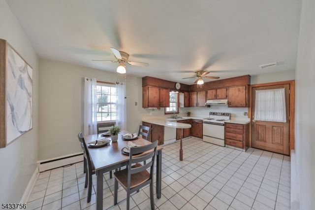 164 Carpentersville Rd, Phillipsburg Town, NJ 08865