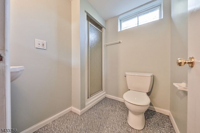 164 Carpentersville Rd, Phillipsburg Town, NJ 08865