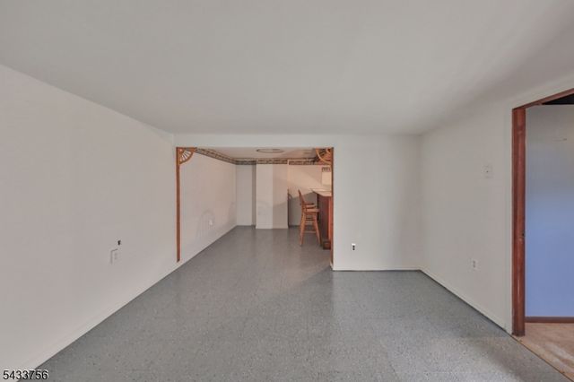 164 Carpentersville Rd, Phillipsburg Town, NJ 08865