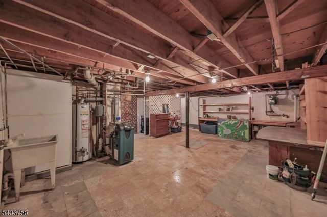 164 Carpentersville Rd, Phillipsburg Town, NJ 08865