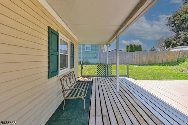 164 Carpentersville Rd, Phillipsburg Town, NJ 08865