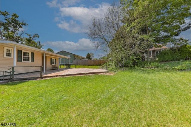 164 Carpentersville Rd, Phillipsburg Town, NJ 08865