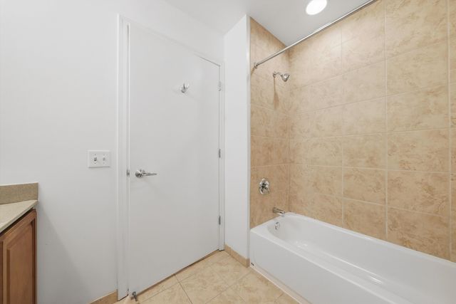 1255 S STATE Street 1805, Chicago, IL 60605