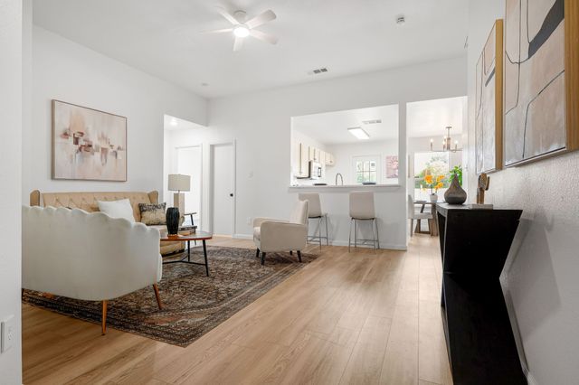 1327 Cleardale Drive, Dallas, TX 75232