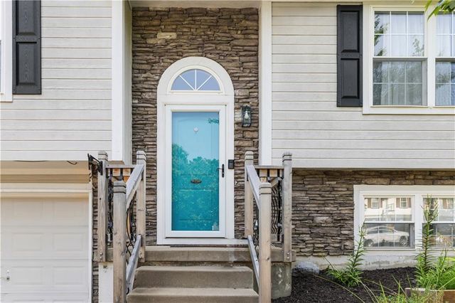 1508 NW Nicholas Drive, Grain Valley, MO 64029