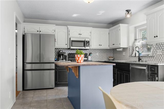1508 NW Nicholas Drive, Grain Valley, MO 64029
