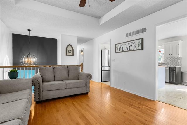 1508 NW Nicholas Drive, Grain Valley, MO 64029