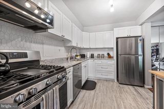 9900 GEORGIA AVE #27-113, Silver Spring, MD 20902