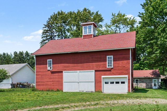 5497 Wilson Street, Coloma, MI 49038