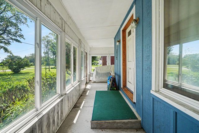 5497 Wilson Street, Coloma, MI 49038