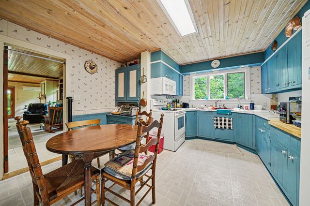 5497 Wilson Street, Coloma, MI 49038