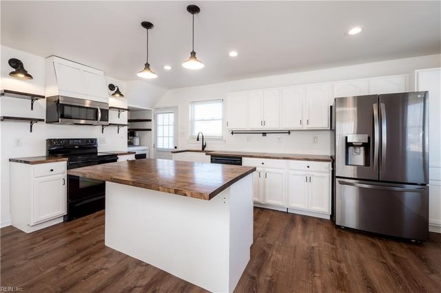 237 Dillon DR, Virginia Beach, VA 23452