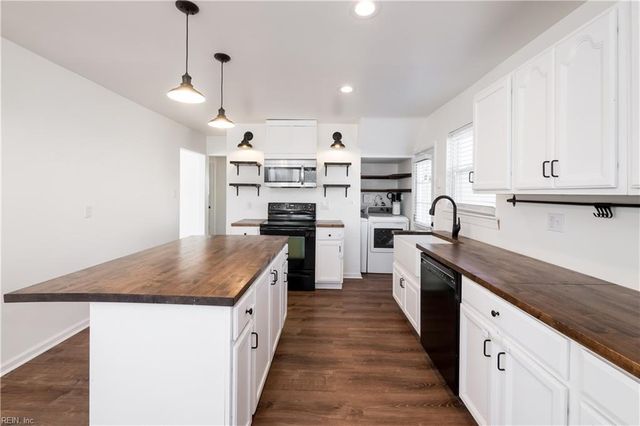 237 Dillon DR, Virginia Beach, VA 23452