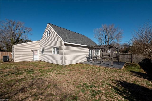 237 Dillon DR, Virginia Beach, VA 23452