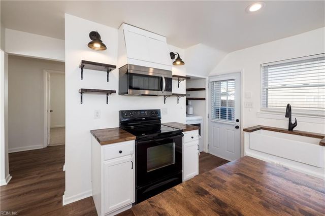 237 Dillon DR, Virginia Beach, VA 23452