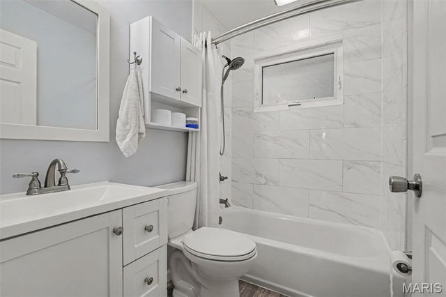 1310 Fenton Hills Road, Fenton, MO 63026