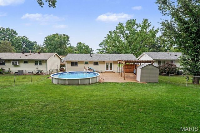 1310 Fenton Hills Road, Fenton, MO 63026