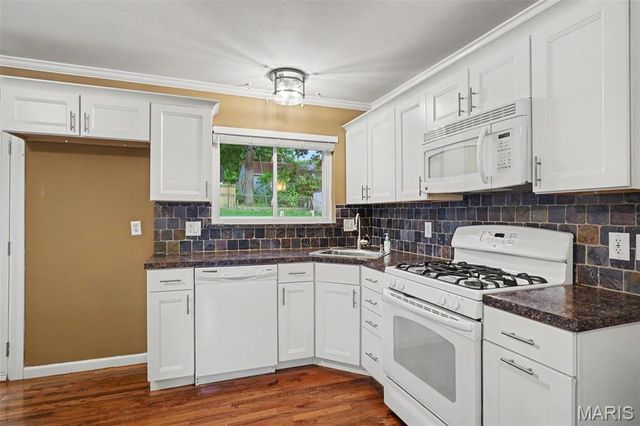 1310 Fenton Hills Road, Fenton, MO 63026