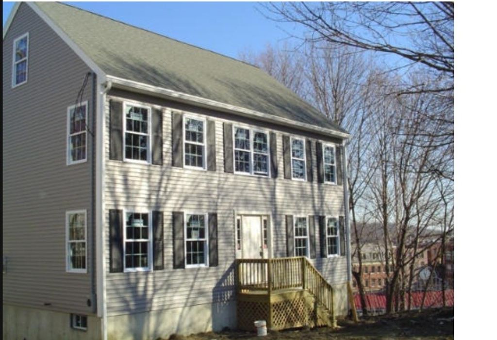 10 Arch Place, Haverhill, MA 01832