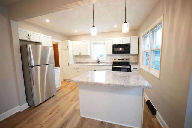 436 N MADISON STREET, Chilton, WI 53014