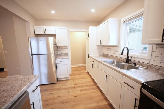 436 N MADISON STREET, Chilton, WI 53014