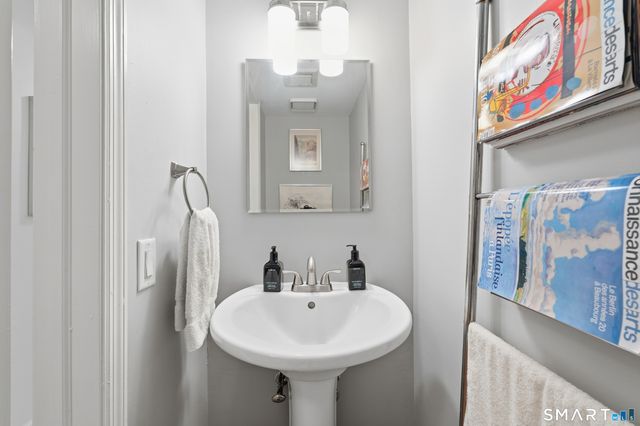 91 Highland Road 91, Stamford, CT 06902