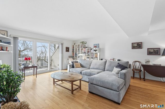 91 Highland Road 91, Stamford, CT 06902