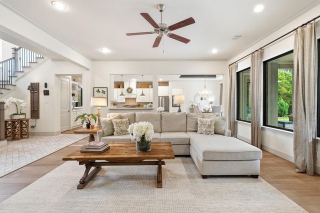 30702 Spring Lake Boulevard, Tomball, TX 77375