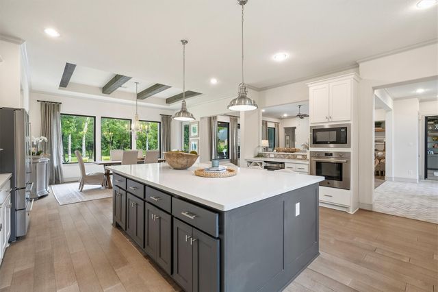 30702 Spring Lake Boulevard, Tomball, TX 77375