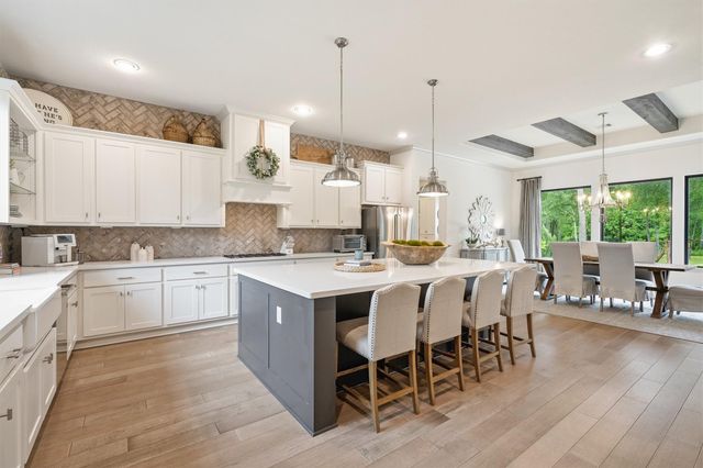 30702 Spring Lake Boulevard, Tomball, TX 77375