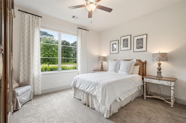 30702 Spring Lake Boulevard, Tomball, TX 77375