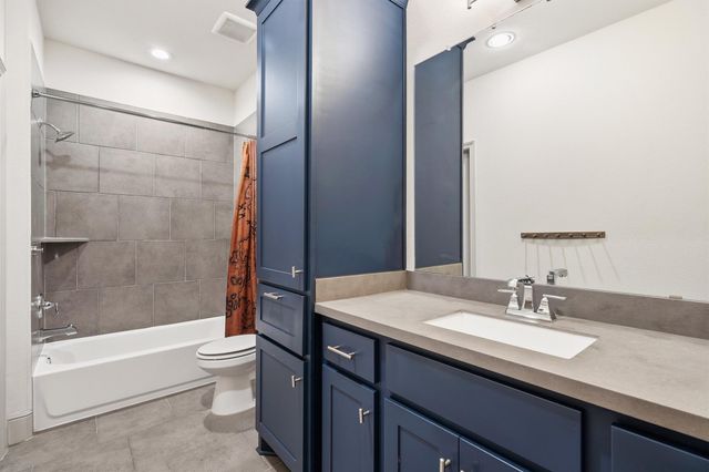 30702 Spring Lake Boulevard, Tomball, TX 77375