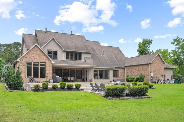 30702 Spring Lake Boulevard, Tomball, TX 77375