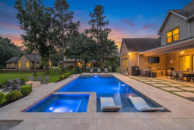 30702 Spring Lake Boulevard, Tomball, TX 77375