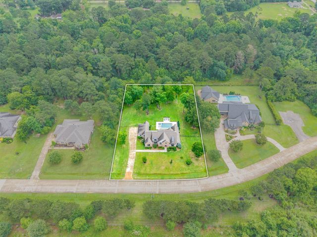 30702 Spring Lake Boulevard, Tomball, TX 77375