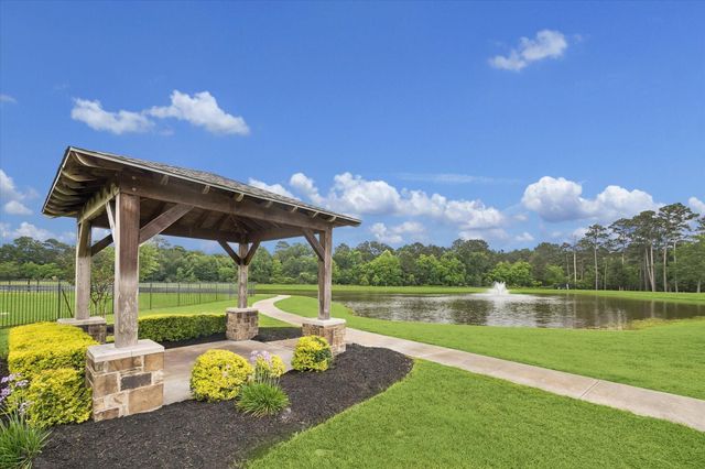 30702 Spring Lake Boulevard, Tomball, TX 77375