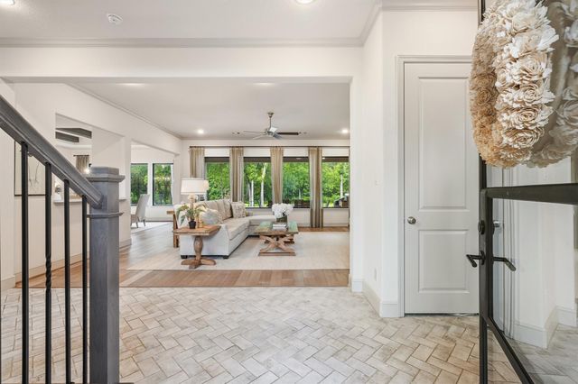 30702 Spring Lake Boulevard, Tomball, TX 77375
