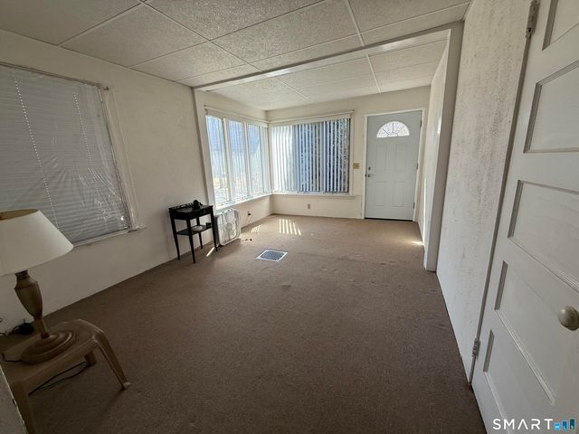 87 Carter Lane, Southington, CT 06479