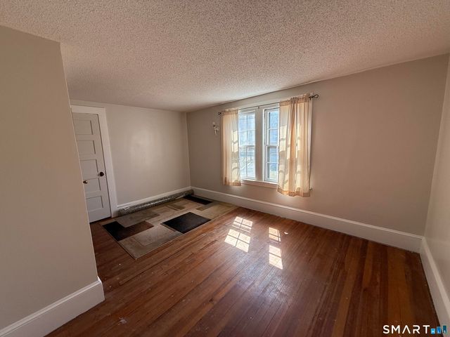 87 Carter Lane, Southington, CT 06479